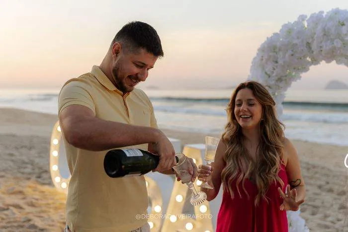 Sunrise Beach Marriage Proposal in Rio de Janeiro: Guilherme and Gabriele – photo 35