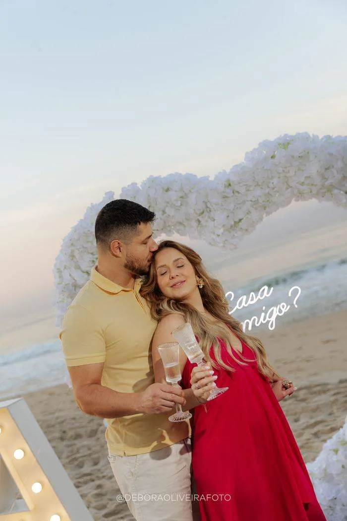 Sunrise Beach Marriage Proposal in Rio de Janeiro: Guilherme and Gabriele – photo 36
