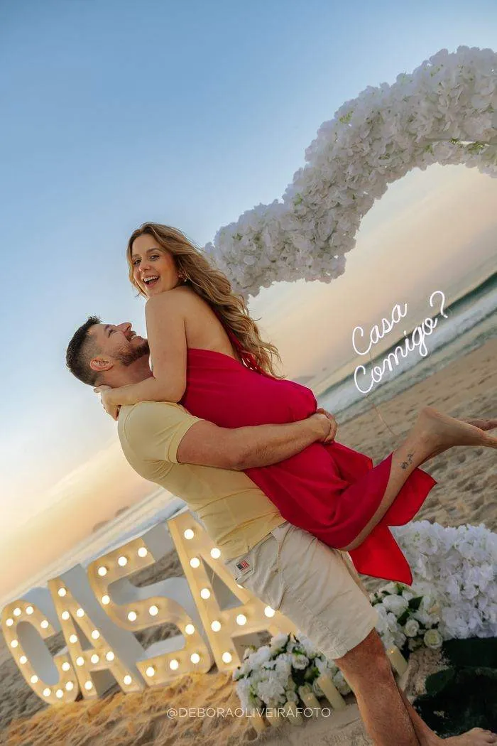 Sunrise Beach Marriage Proposal in Rio de Janeiro: Guilherme and Gabriele – photo 45
