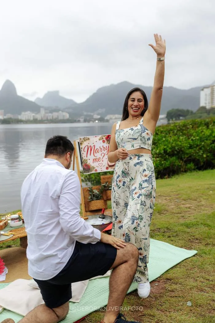 Romantic Picnic Marriage Proposal in Rio de Janeiro: Miguel & Lisseth – photo 17